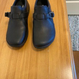 Merrell Women's Dassie Stitch Buckle Shoe